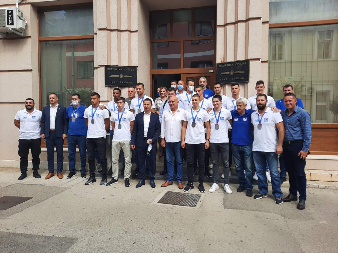 Ћурић организовао пријем за играче, чланове стручног штаба и руководство РК Леотар