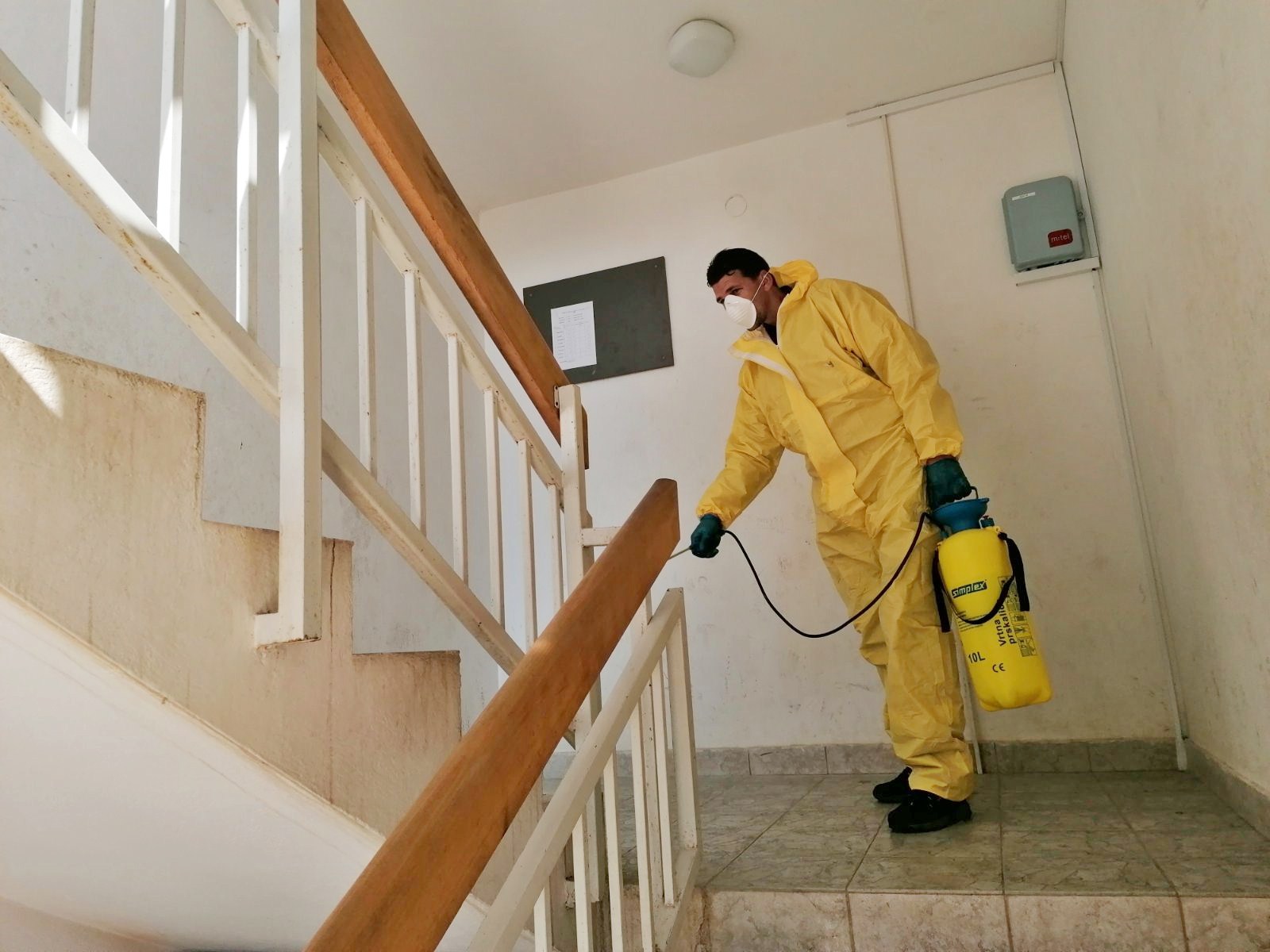 Počela dezinfekcija u stambenim zgradama