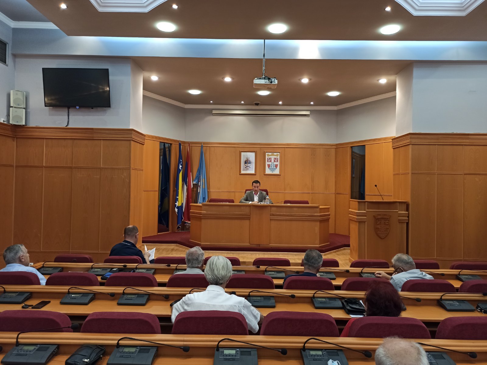 Градски и Привредни савјет: Jeдногласна подршка да се рачун ФК „Леотар“ одблокира