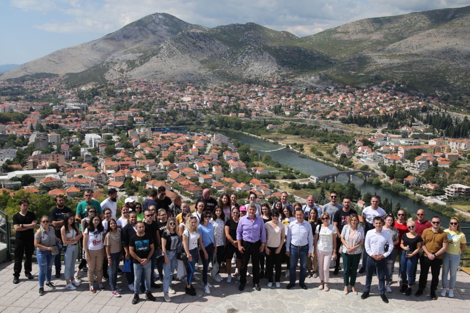 Градска управа угостила екскурзију студената и професора из Ниша