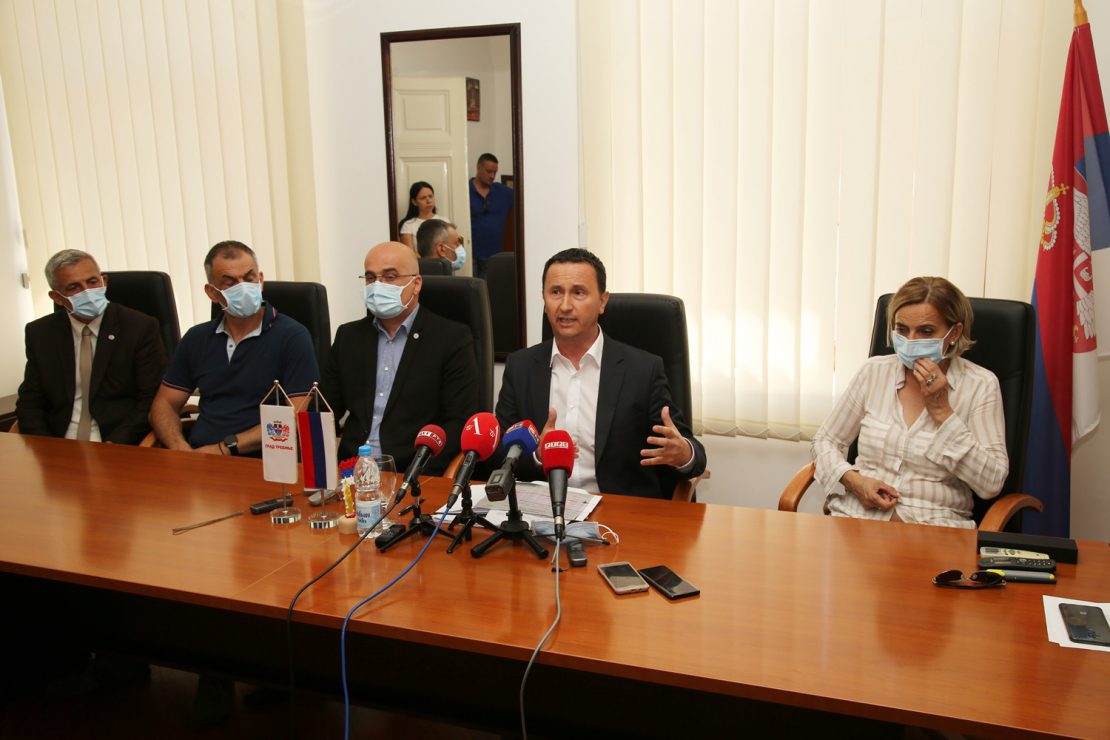 Ћурић: Час се боре за Леотар, час су против њега – све је урађено по закону!