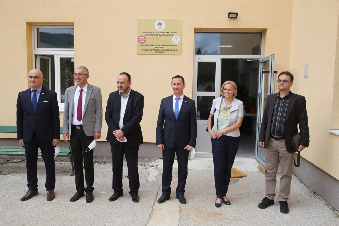 Ћурић разговарао са деканима требињских високошколских установа