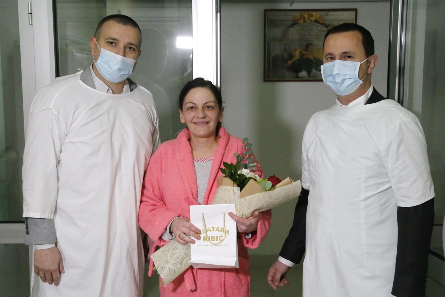 Ћурић прворођеној беби даровао златник