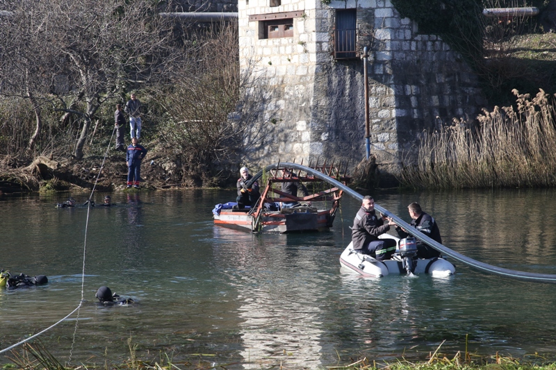 Замијењена стара цијев за техничку воду у кориту Требишњице