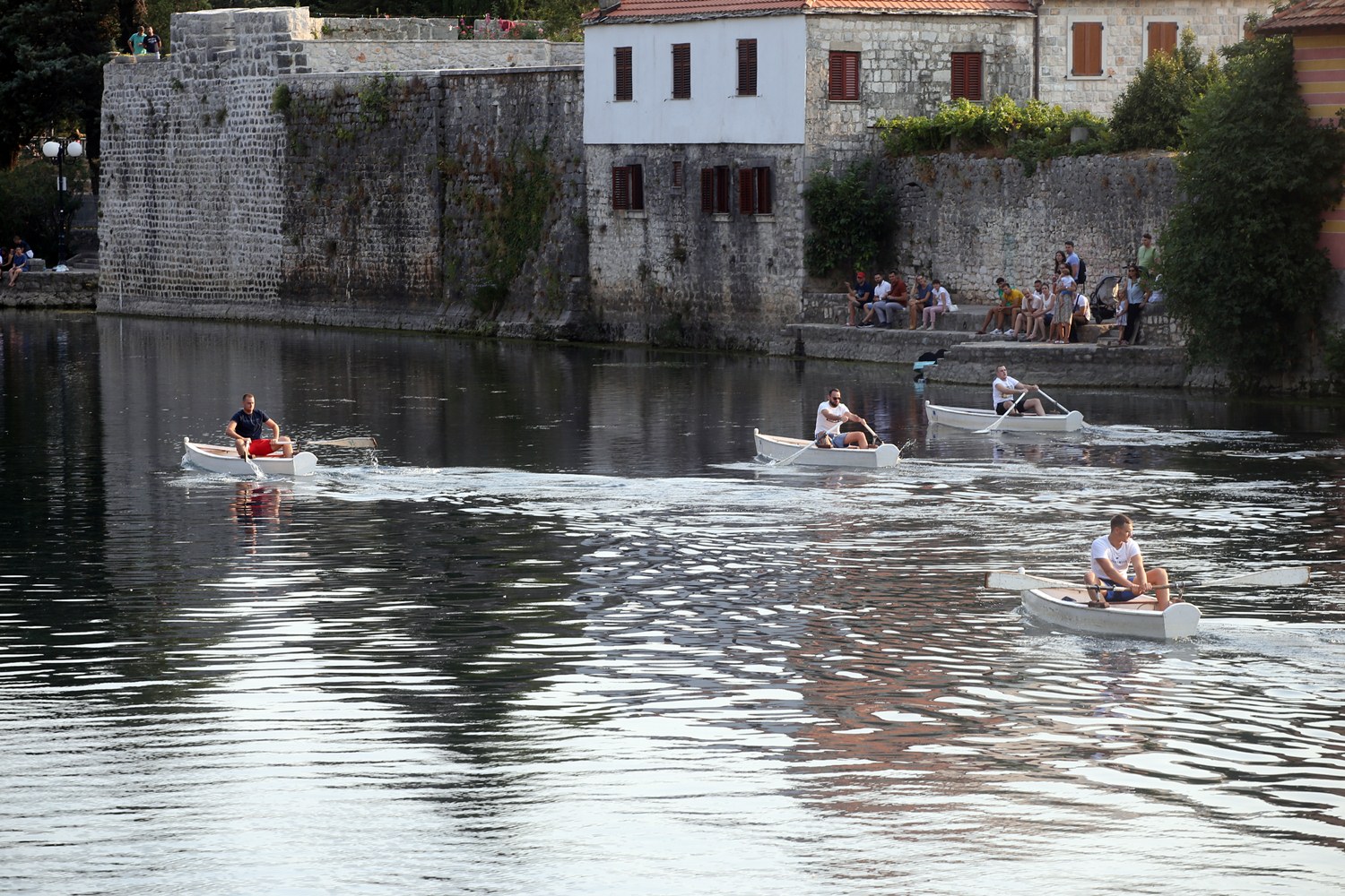 Почели „Дани Требишњице“ – Најспретнијим лађарима и кајакашима вриједне награде