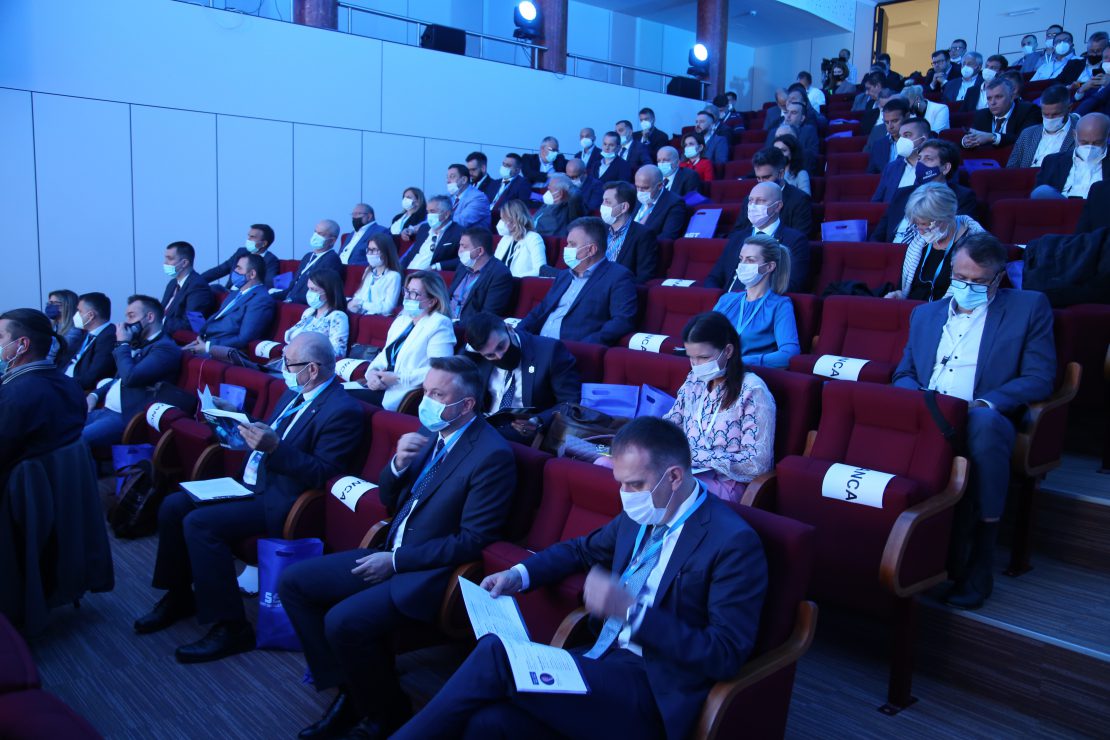 Отворен други Самит енергетике у Требињу – Представници енергетског сектора, институција и компанија региона на једном мјесту