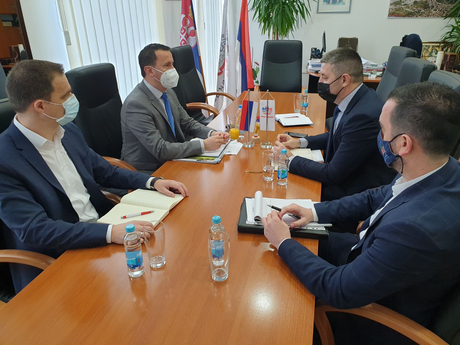 Ћурић разговарао са начелником Општине Мркоњић Град