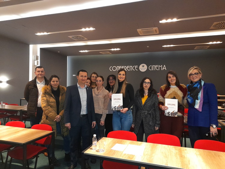 Пројекат Града Требиња и организације ХЕЛП – Петнаест полазника завршило обуку за рад на хотелској рецепцији