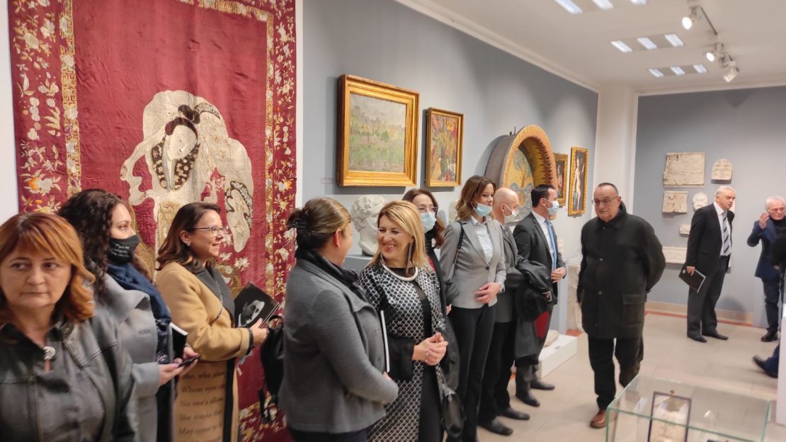 U galeriji ANURS otvorena izložba „Vječiti Dučić“