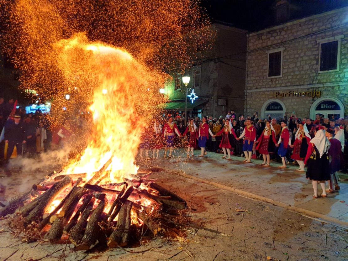 У Требињу свечано и радосно прослављено Бадње вече