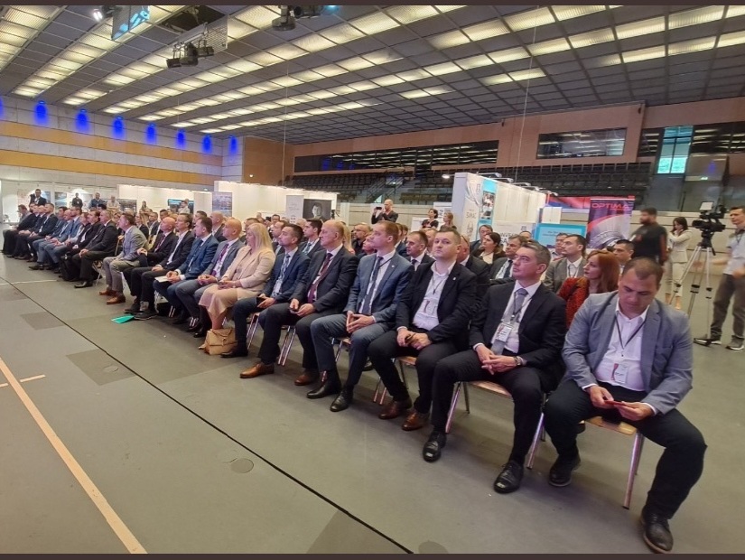 На Самиту привреде у Швајцарској представљени привредни потенцијали Требиња