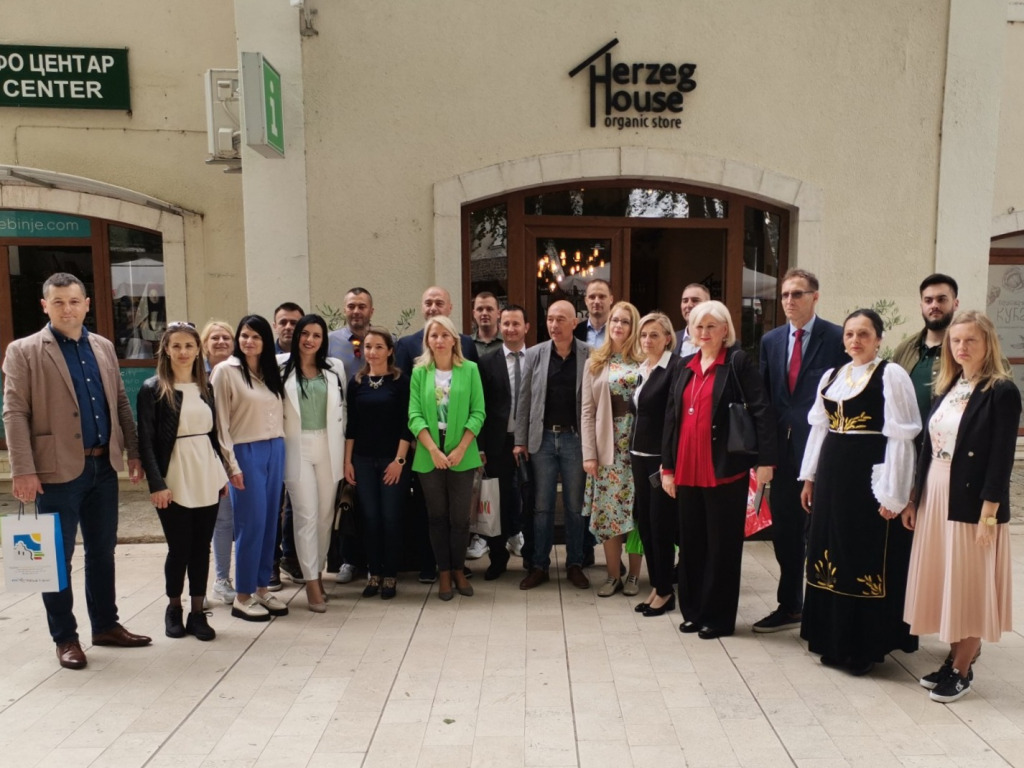 Почели Дани Војводине у Требињу