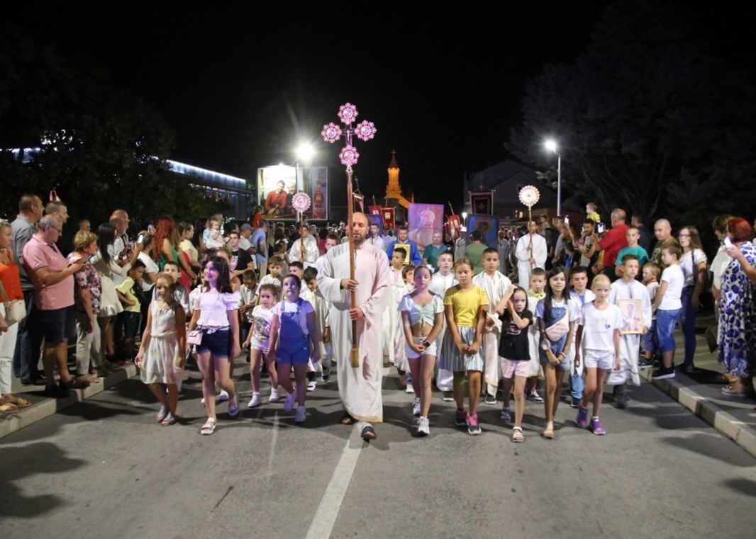 Преображенска литија сабрала хиљаде људи