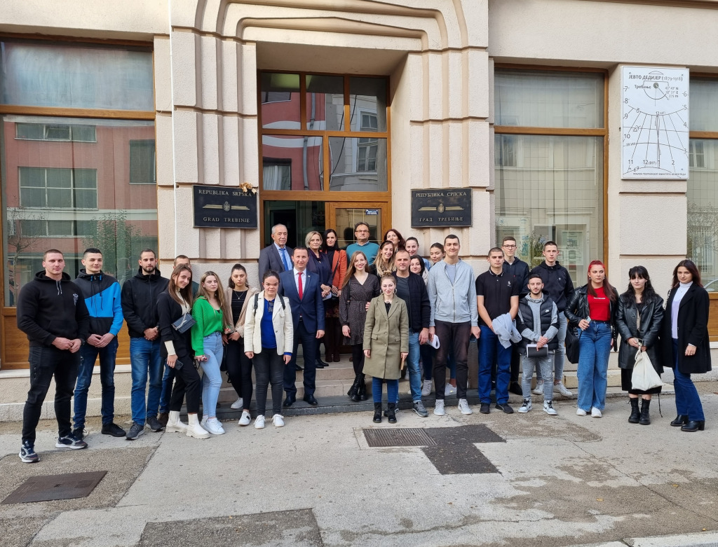 Студенти јавних факултета у Требињу на пријему код градоначелника