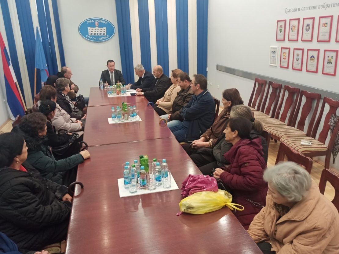 Ћурић: Град финансира адаптацију стамбених јединица породица погинулих бораца