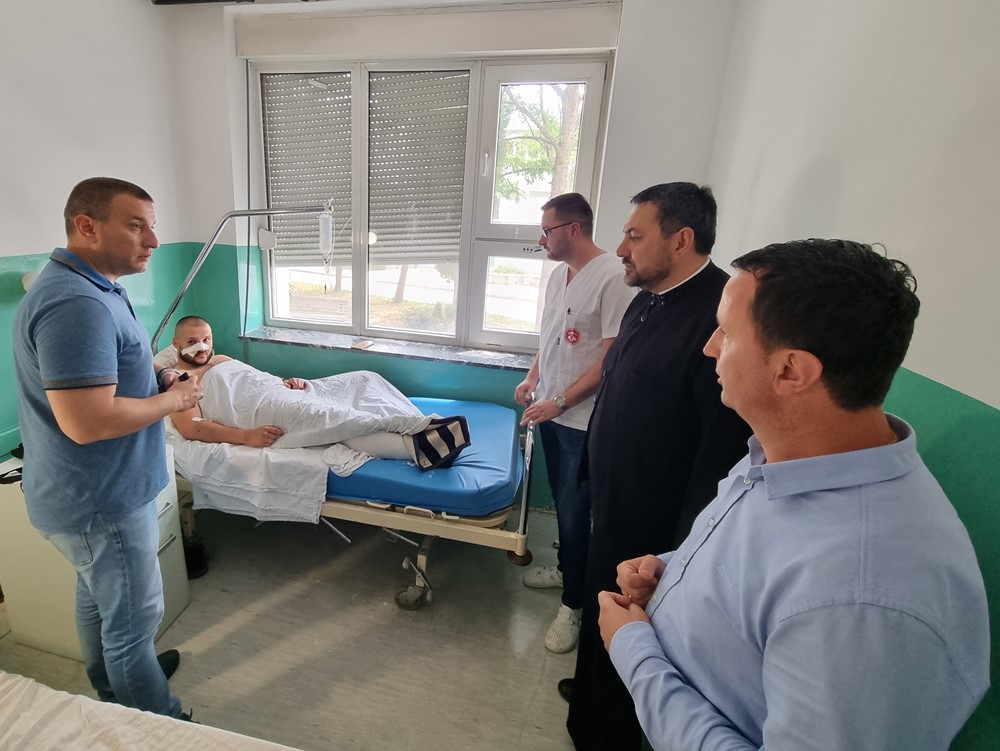 Ћурић обишао повријеђене у тешкој саобраћајној незгоди – Велика захвалност медицинским радницима