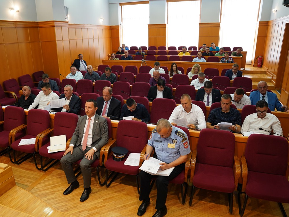 Скупштина града усвојила одлуку о братимљењу са Никшићем и Херцег Новим