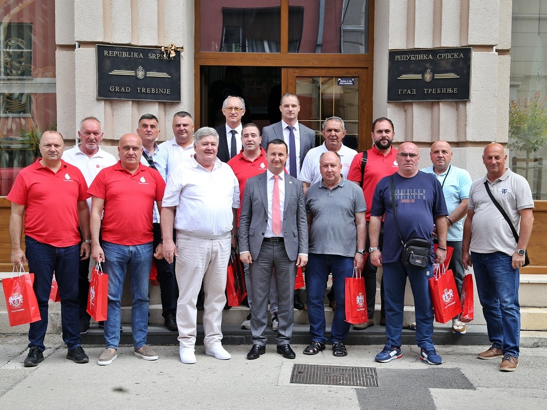 Поводом Дана добровољних давалаца крви уприличен пријем за хуманисте из Српске, Србије и Црне Горе