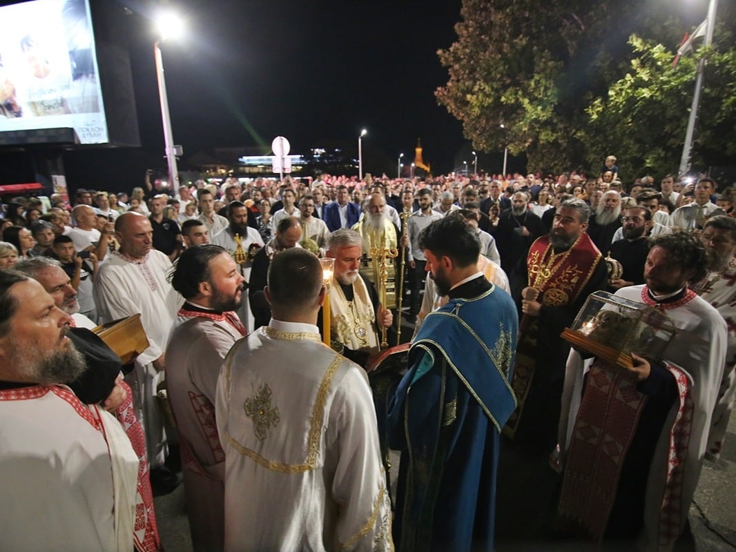 У преображенској литији више хиљада људи