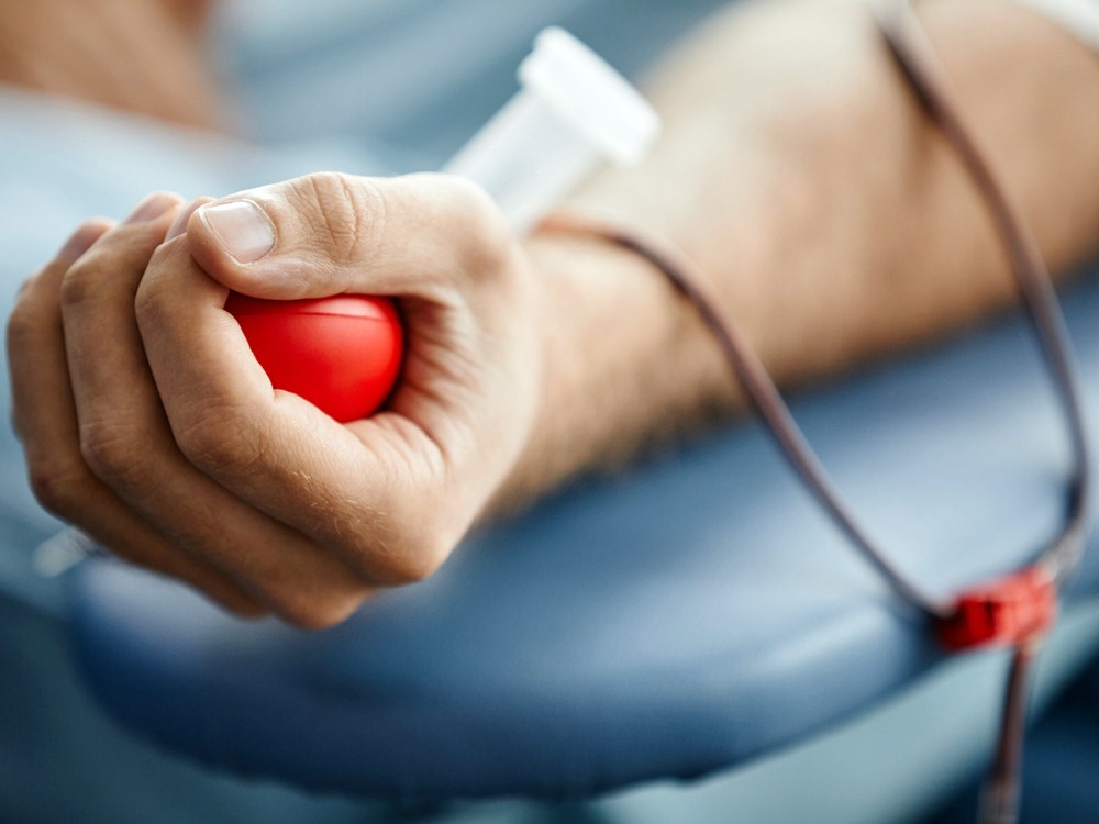 Чланови Актива добровољних давалаца крви Градске управе даровали 31 јединицу најдрагоцјеније течности