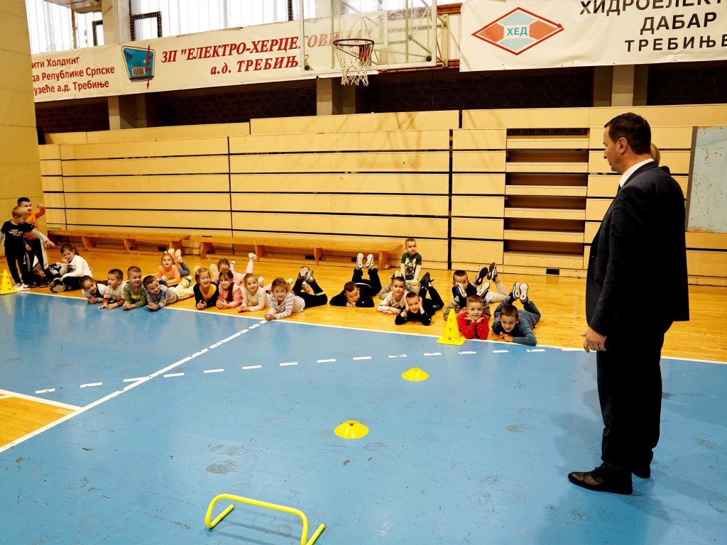 Ћурић: Школа спорта СД „Леотар“ важна за анимирање дјеце за бављење спортом