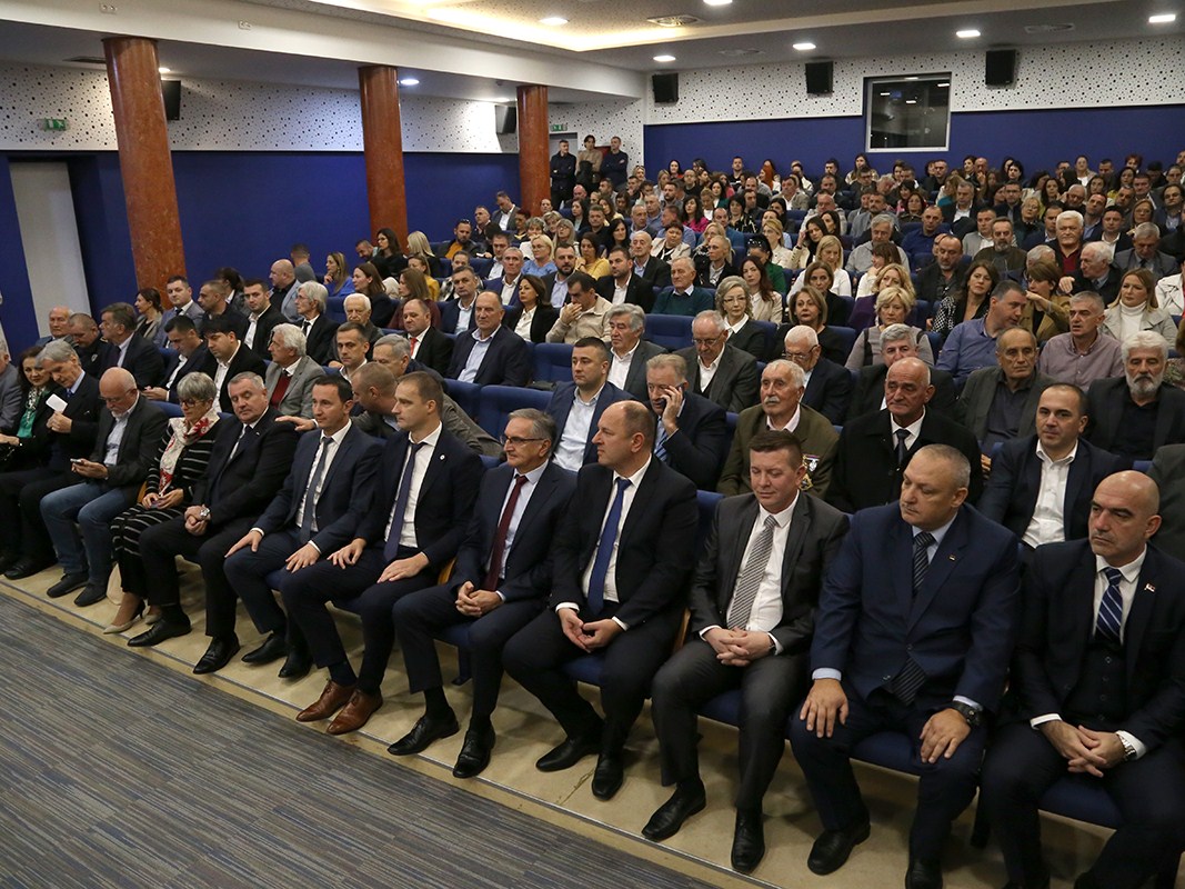 Свечаном сједницом обиљежен Дан ослобођења Требиња – Додијељена јавна признања Града