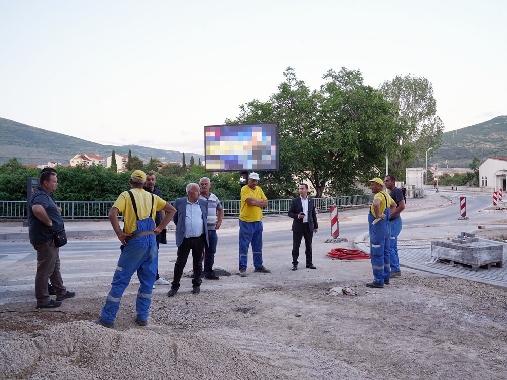 Од петка од 15.00 часова до понедјељка привремено отворен саобраћај на новом кружном току