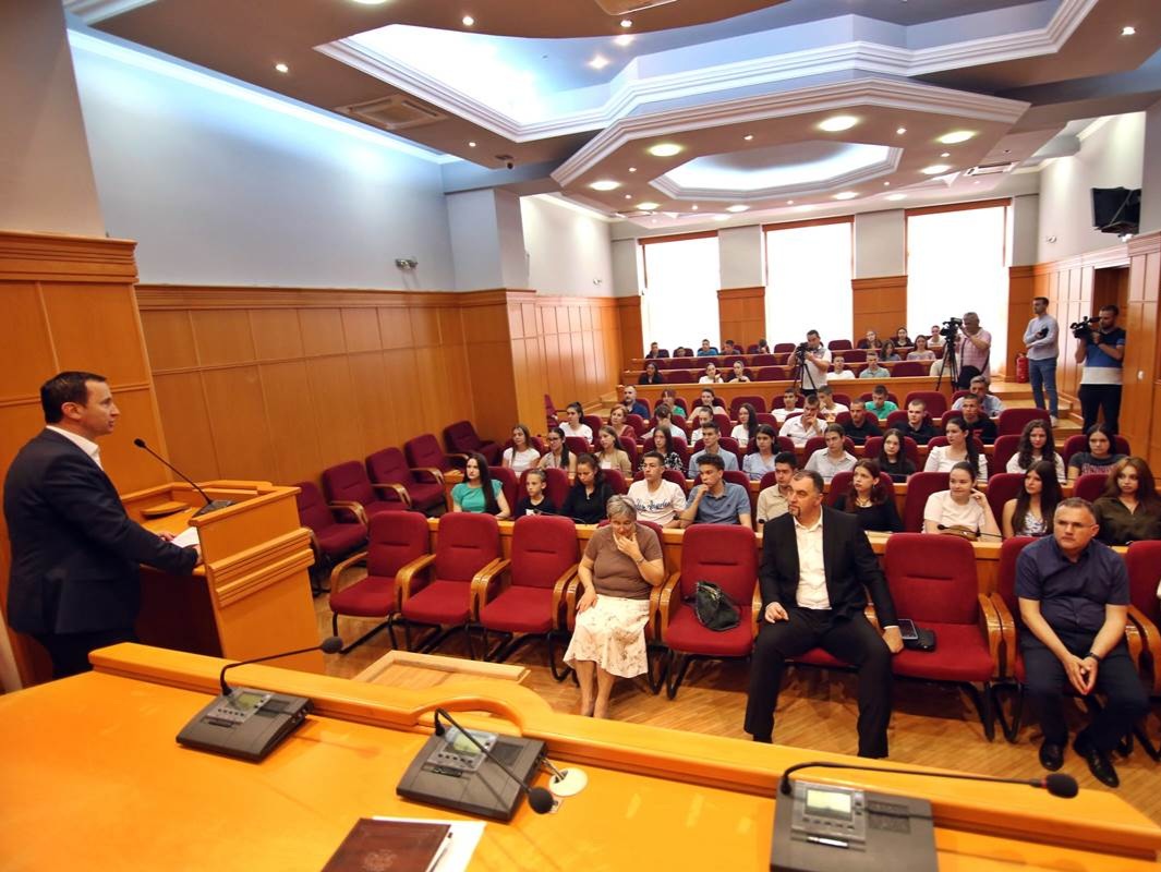 Prijem u Gradskoj upravi za najbolje trebinjske osnovce i srednjoškolce