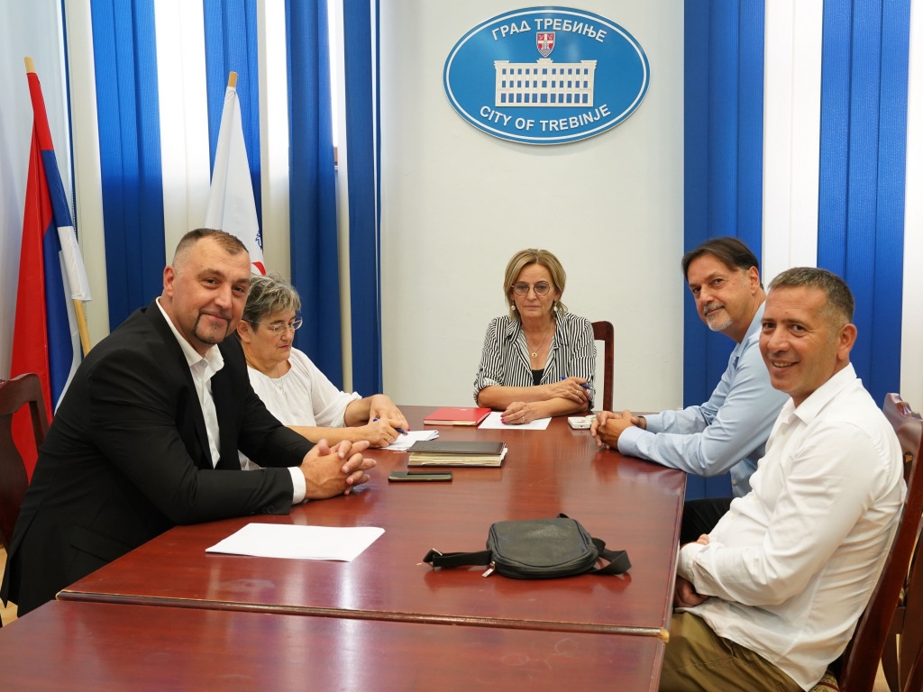 У требињским основним школама уписано 306 првачића