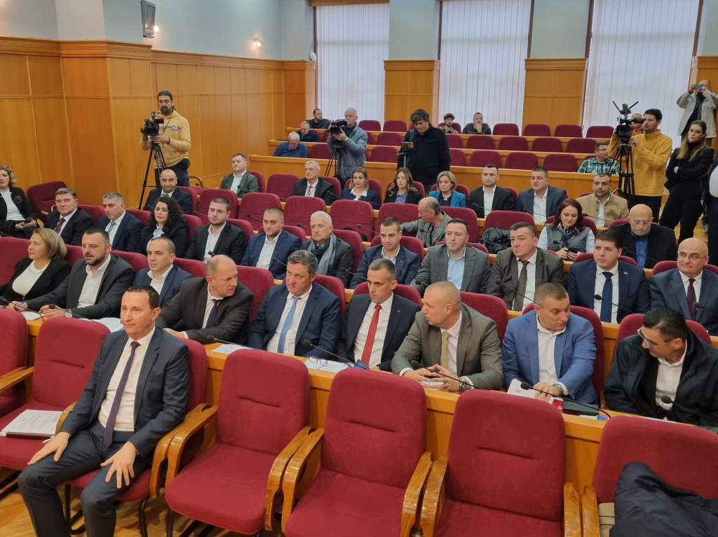 Конституисан нови сазив Скупштине града: Здравко Бутулија предсједник, Дражен Бошковић замјеник градоначелника