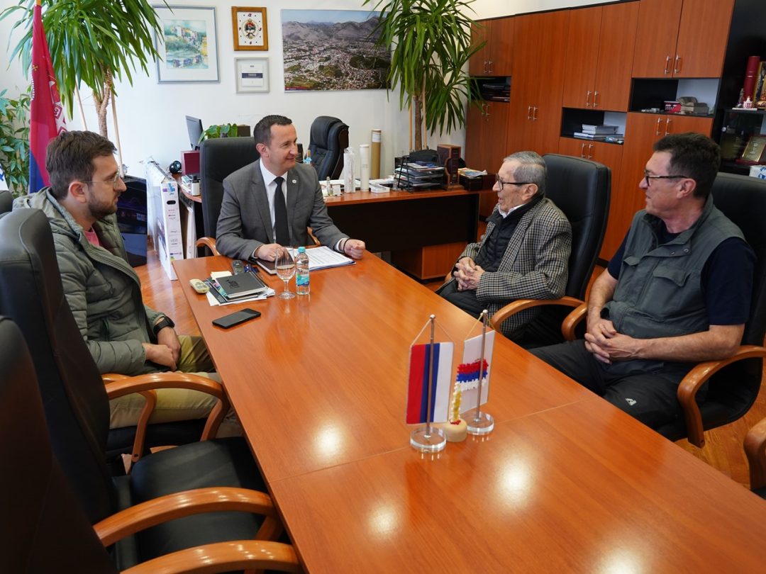 Градоначелник Мирко Ћурић угостио једног од најстаријих Требињаца Љуба Митровића