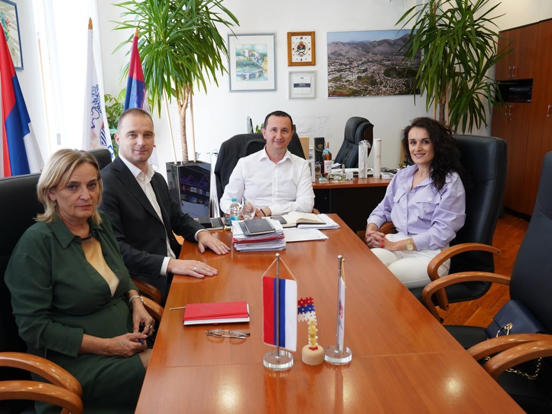 Gradonačelnik Trebinja priredio prijem za dobitnicu Svetosavske nagrade Branku Kujačić